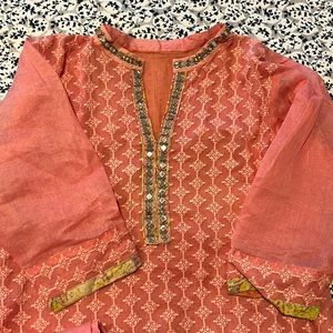 Indian suit with pant n dupatta size 8-10